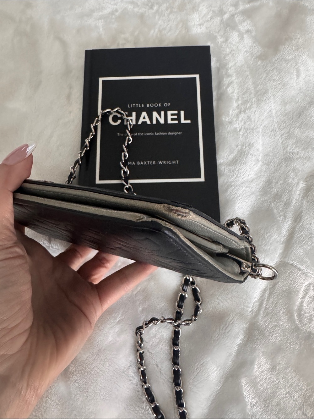 Authentic Chanel Black Camellia Quilted Leather Chain Wallet - Picture 5 of 12